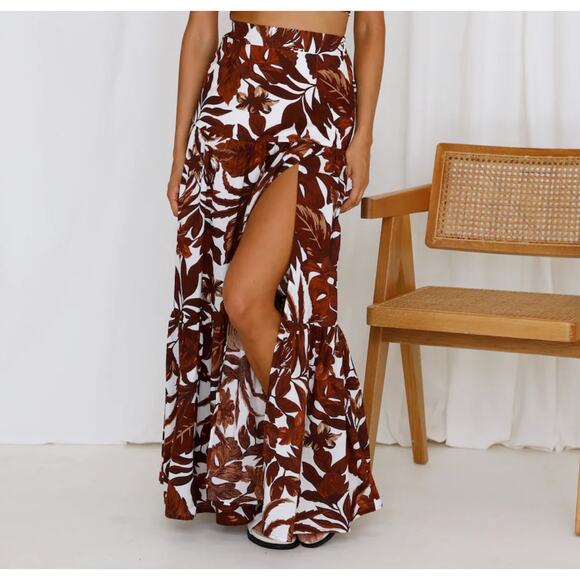Seven Wonders Lorelie brown and white floral tiered full maxi skirt small resort - Picture 1 of 13